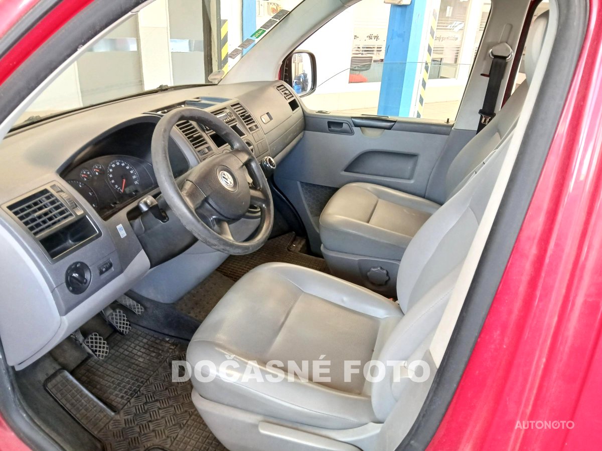 Volkswagen Transporter, 2008 - pohled č. 3