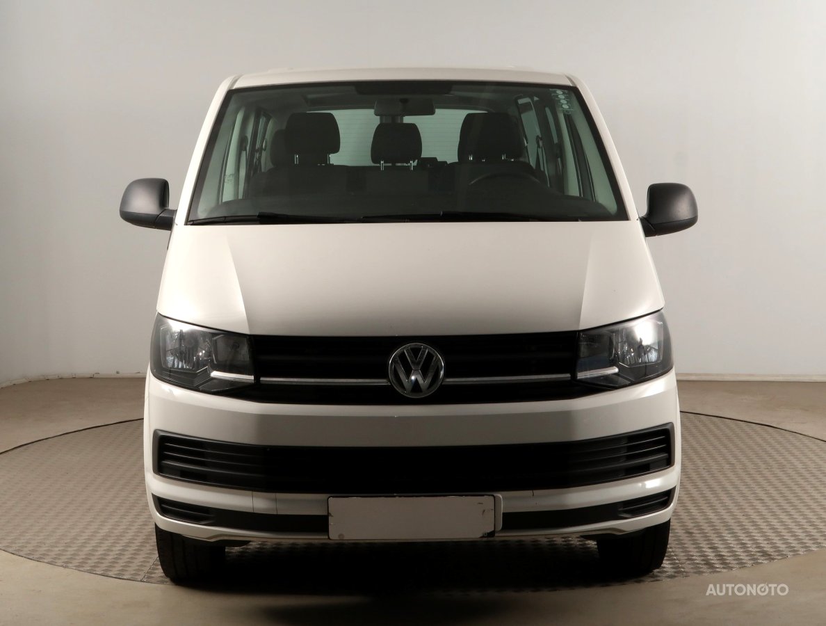 Volkswagen Transporter, 2018 - pohled č. 2