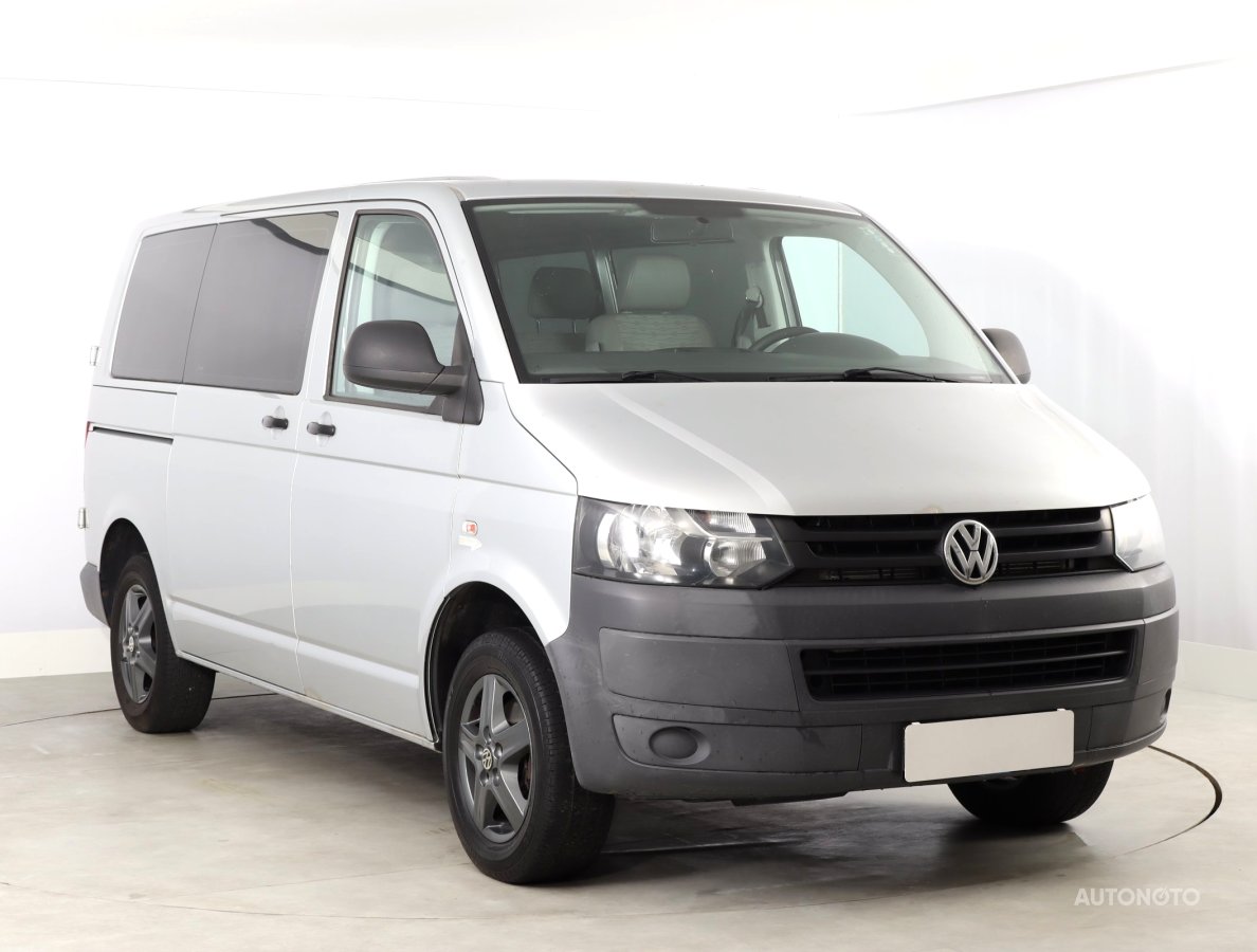 Volkswagen Transporter, 2011 - celkový pohled