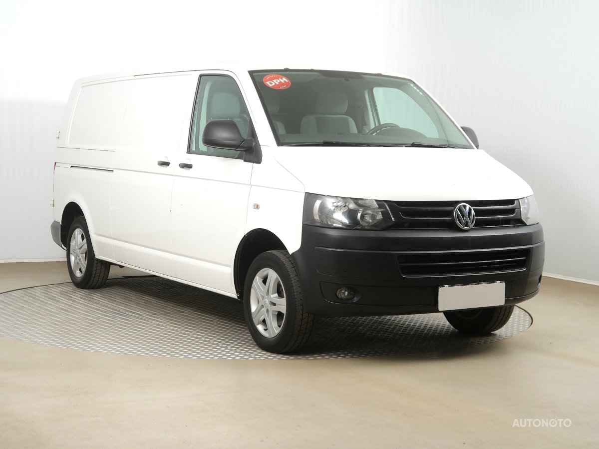 Volkswagen Transporter, 2015 - celkový pohled