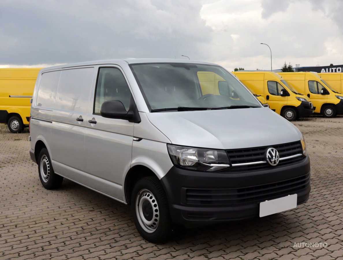 Volkswagen Transporter, 2020 - celkový pohled