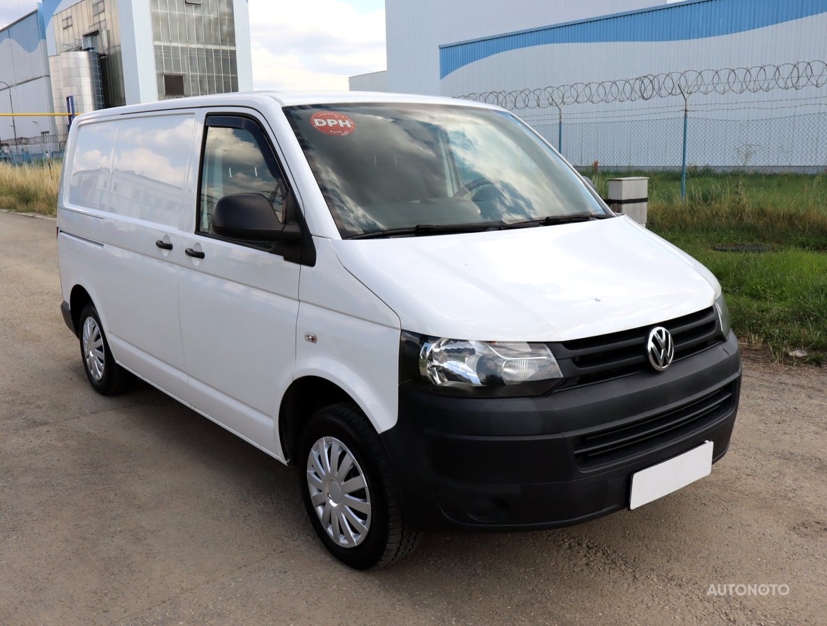 Volkswagen Transporter, 2013 - celkový pohled