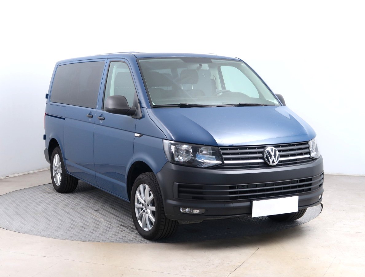 Volkswagen Transporter, 2016 - celkový pohled
