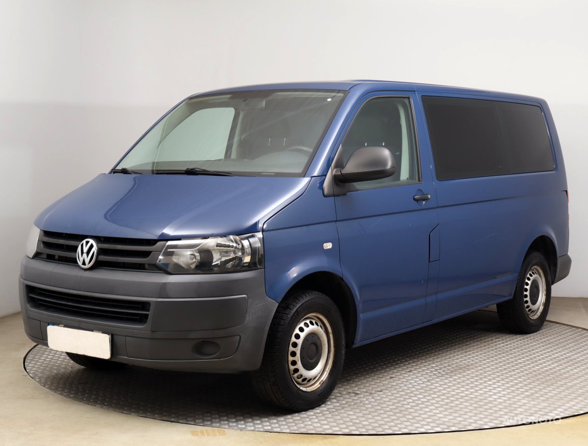 Volkswagen Transporter, 2012 - pohled č. 3