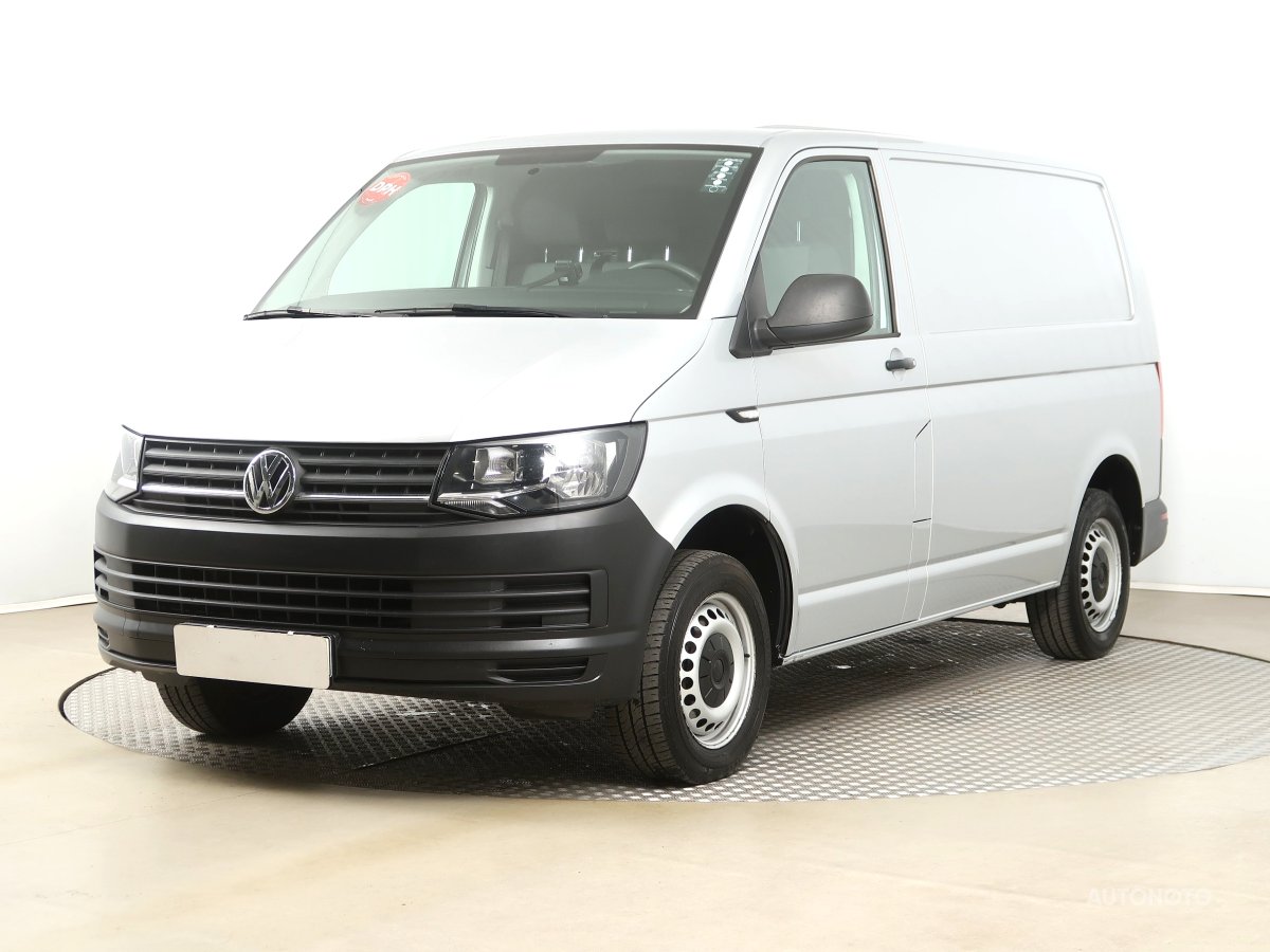 Volkswagen Transporter, 2019 - pohled č. 3