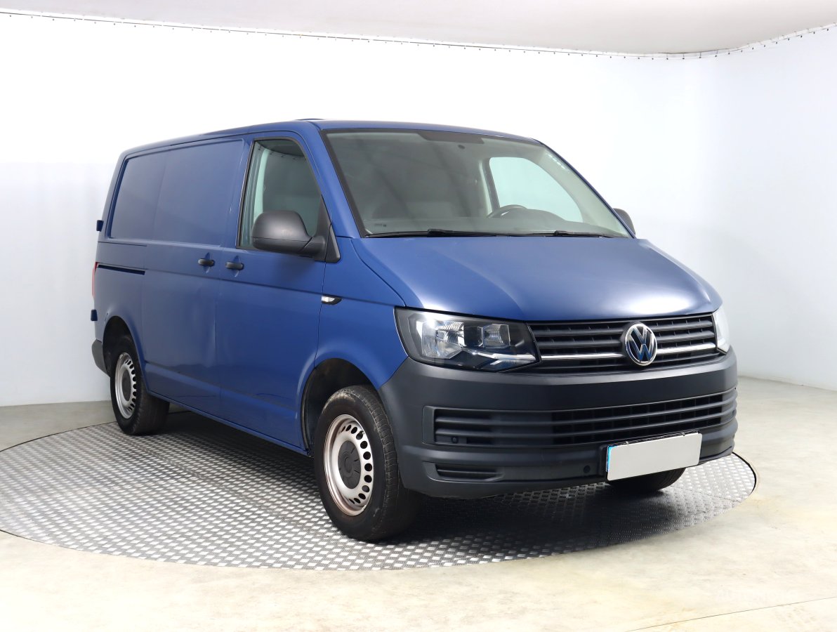 Volkswagen Transporter, 2016 - celkový pohled