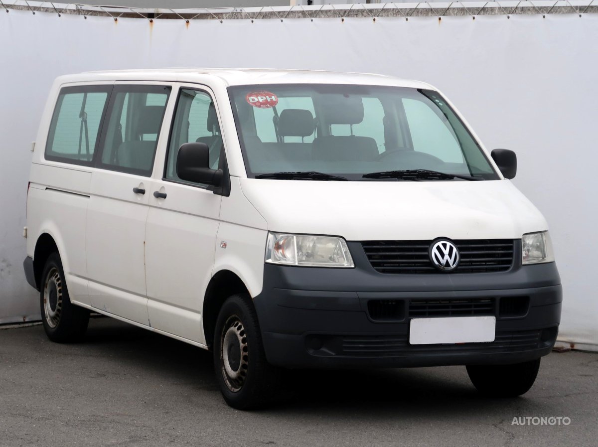 Volkswagen Transporter, 2009 - celkový pohled