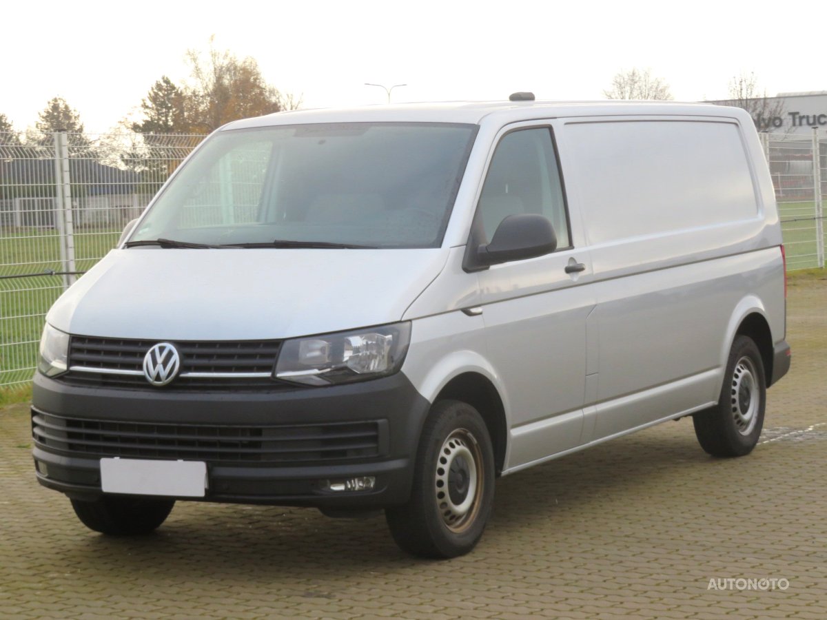 Volkswagen Transporter, 2019 - pohled č. 3
