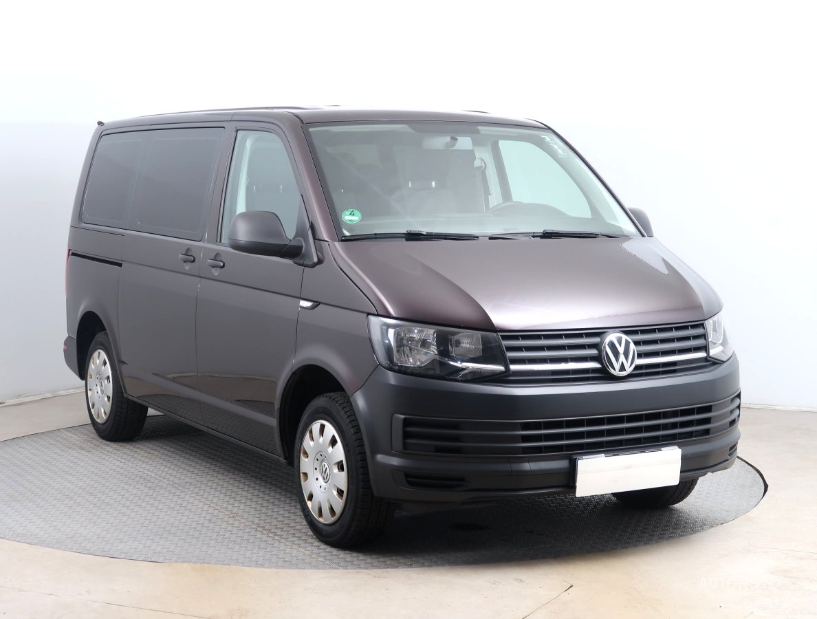 Volkswagen Transporter, 2016 - celkový pohled