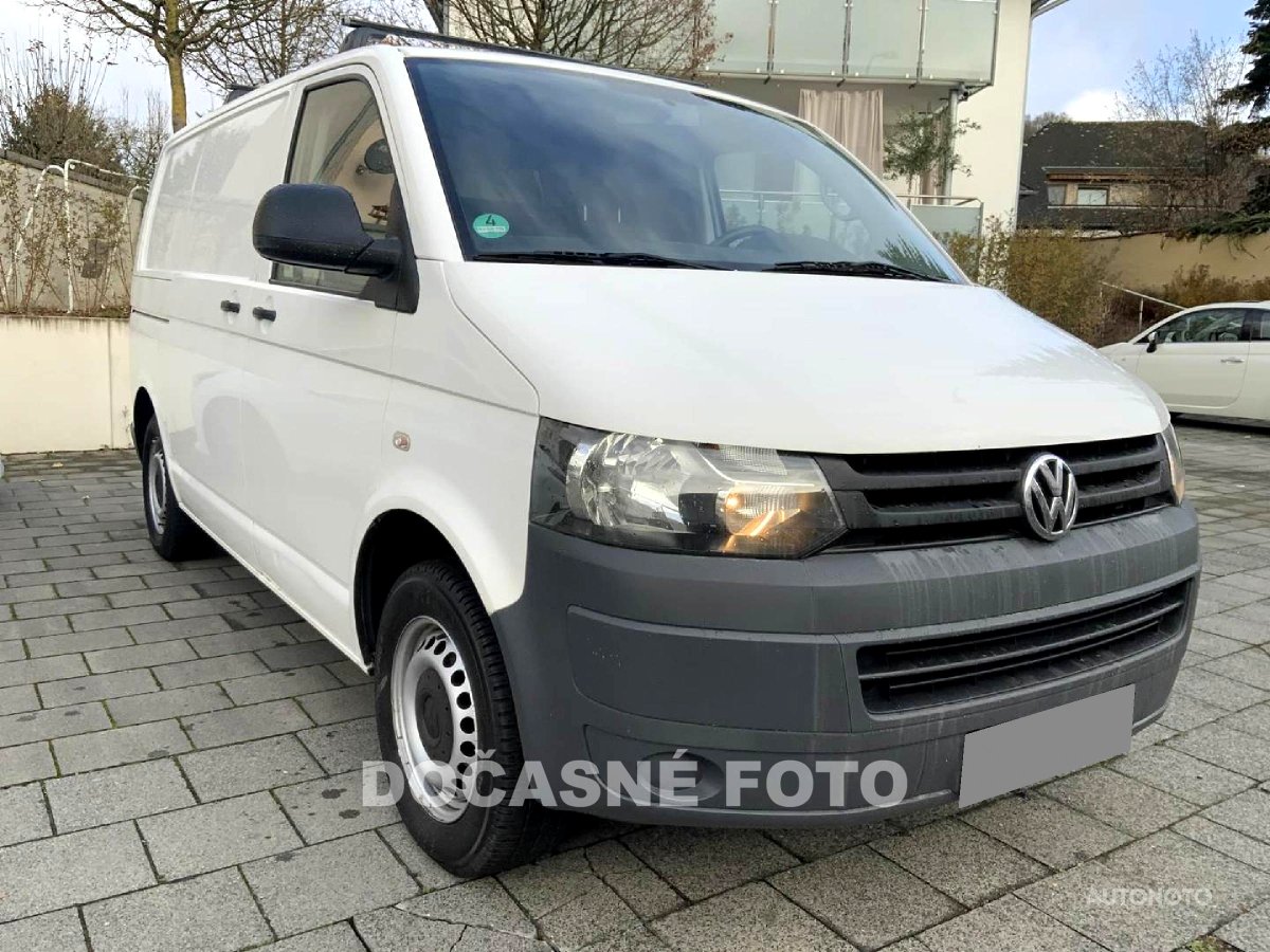 Volkswagen Transporter, 2012 - celkový pohled