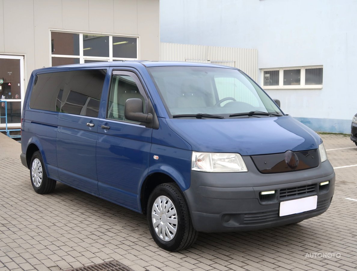 Volkswagen Transporter, 2009 - celkový pohled