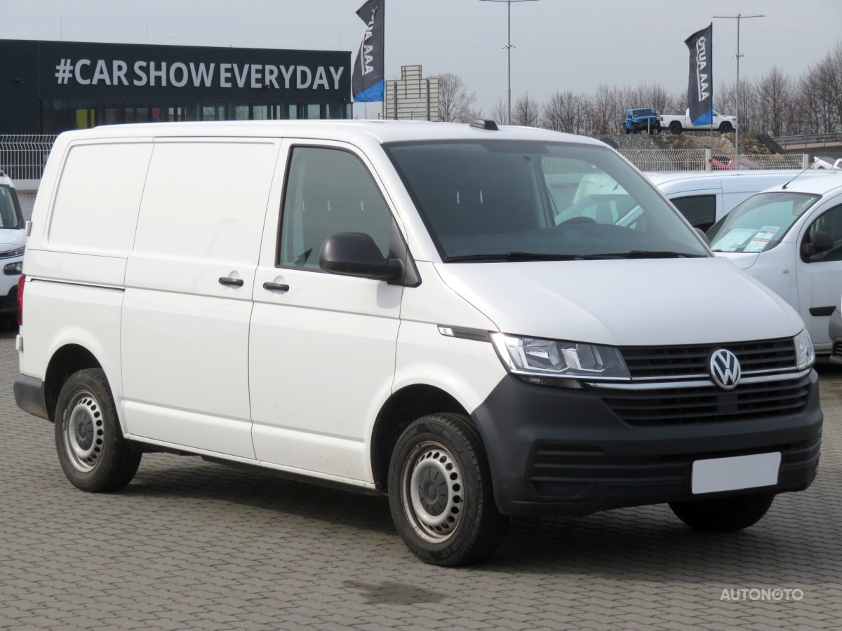 Volkswagen Transporter, 2021 - celkový pohled