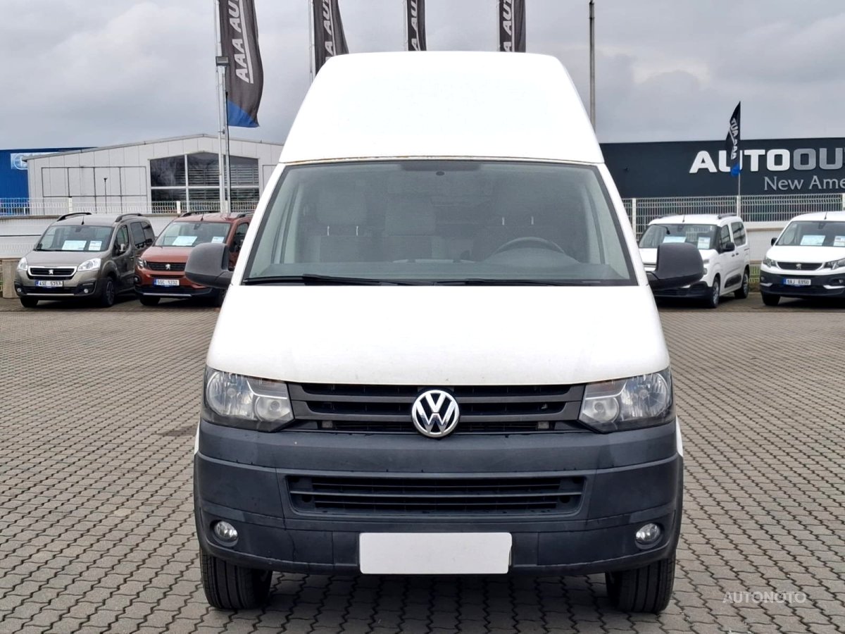 Volkswagen Transporter, 2015 - pohled č. 2