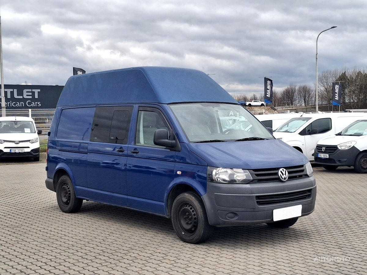 Volkswagen Transporter, 2011 - celkový pohled
