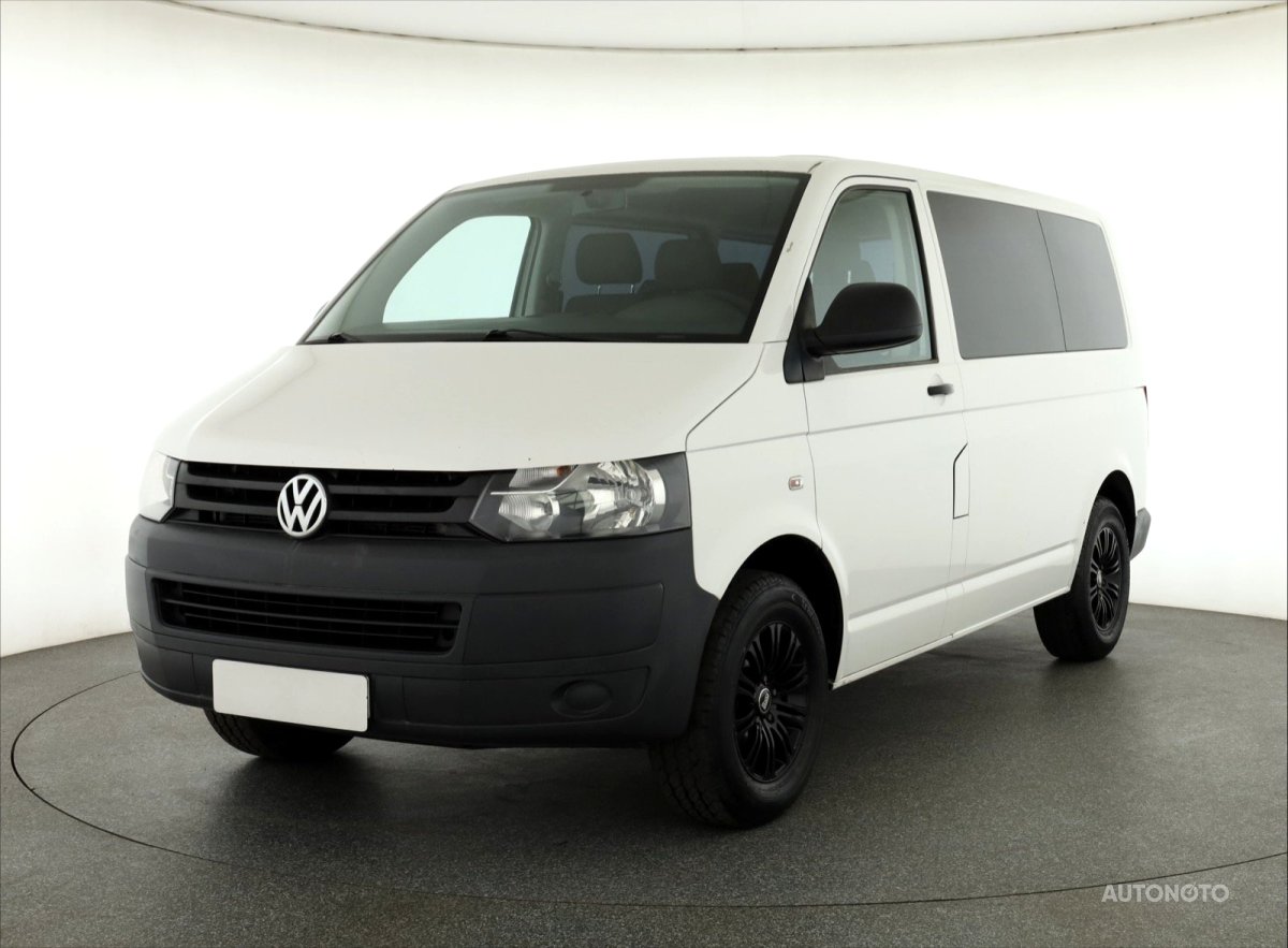Volkswagen Transporter, 2011 - pohled č. 3