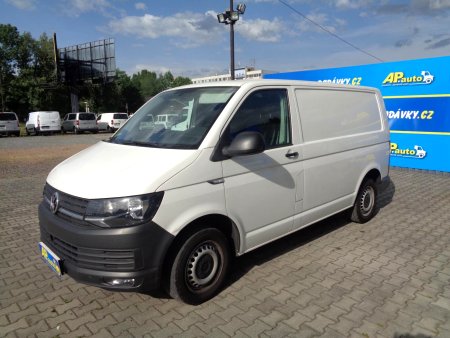 Volkswagen Transporter, 2018 - pohled č. 3