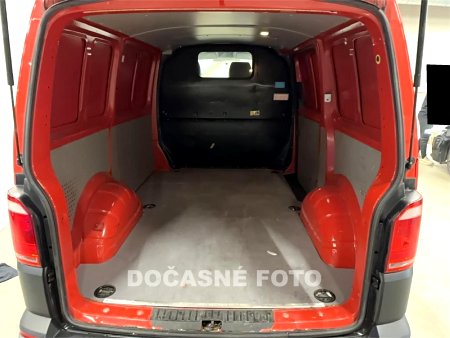 Volkswagen Transporter, 2016 - pohled č. 3