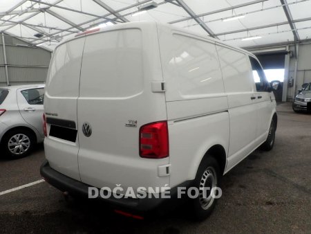 Volkswagen Transporter, 2016 - pohled č. 2