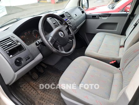 Volkswagen Transporter, 2008 - pohled č. 3
