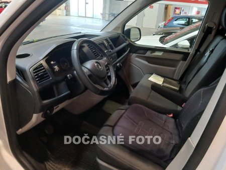 Volkswagen Transporter, 2016 - pohled č. 3