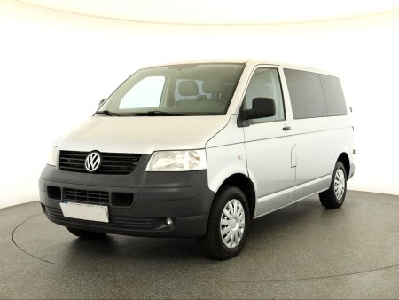 Volkswagen Transporter, 2009 - pohled č. 3