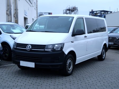 Volkswagen Transporter, 2018 - pohled č. 3