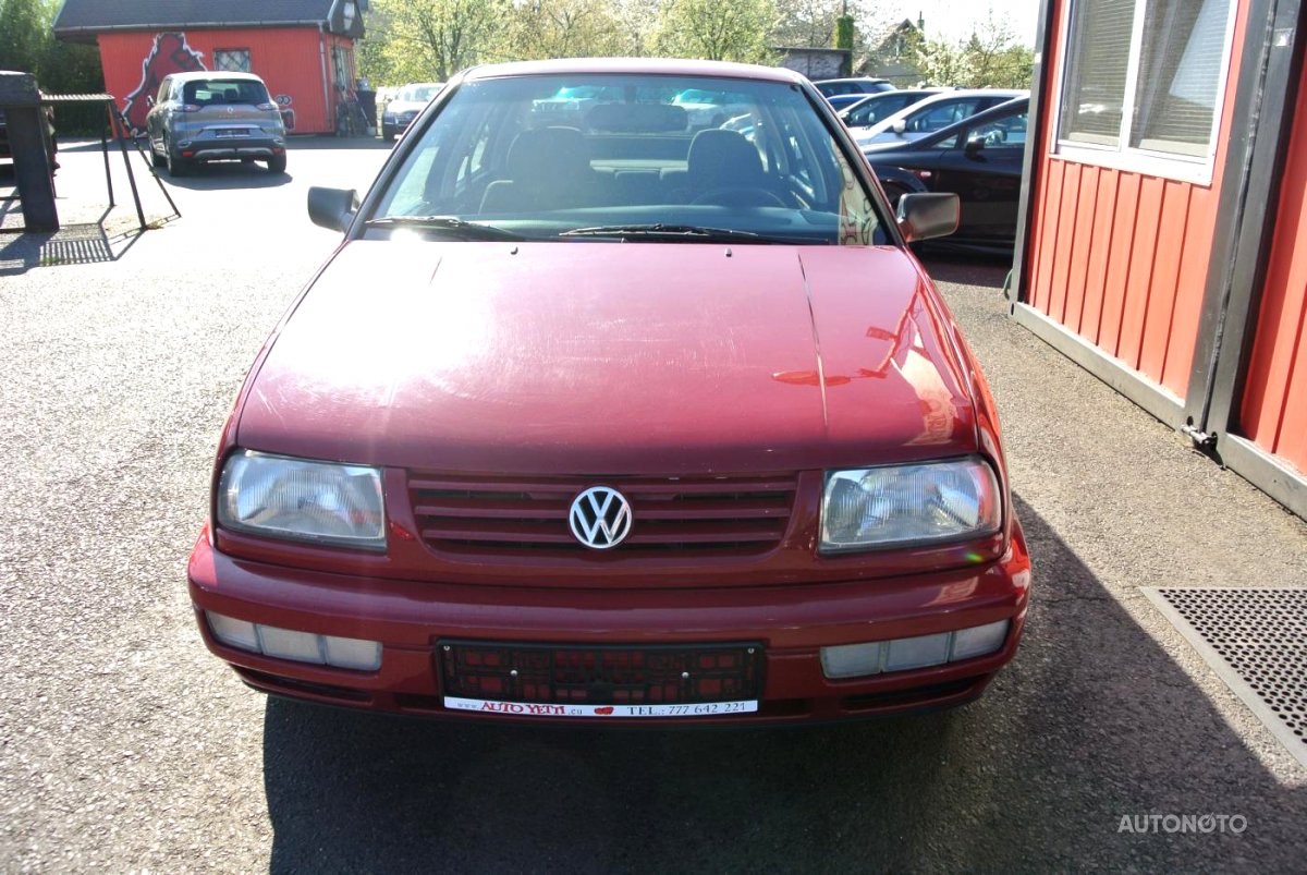 Volkswagen Vento, 1995 - pohled č. 2