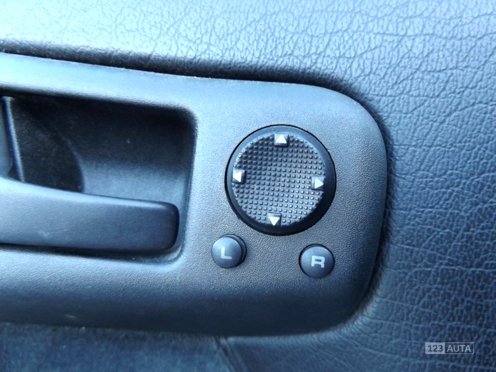 Volkswagen Vento, 1992 - pohled č. 13