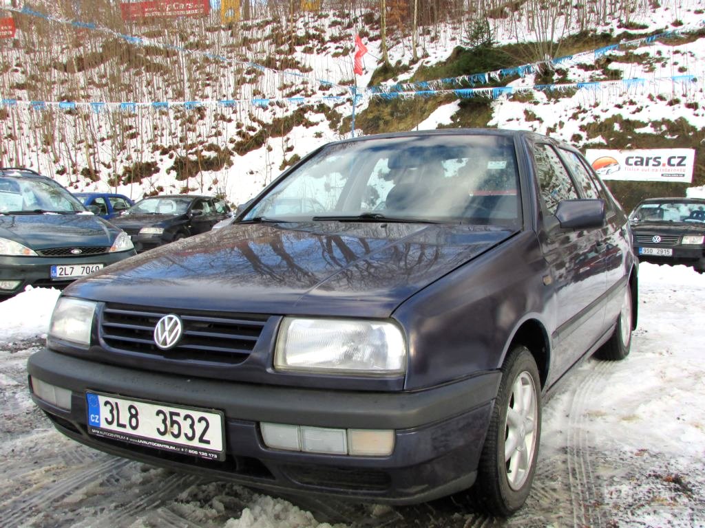 Volkswagen Vento, 1995 - celkový pohled