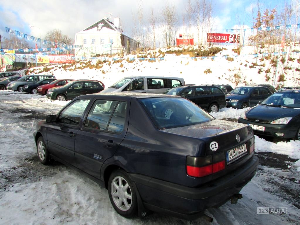 Volkswagen Vento, 1995 - pohled č. 10