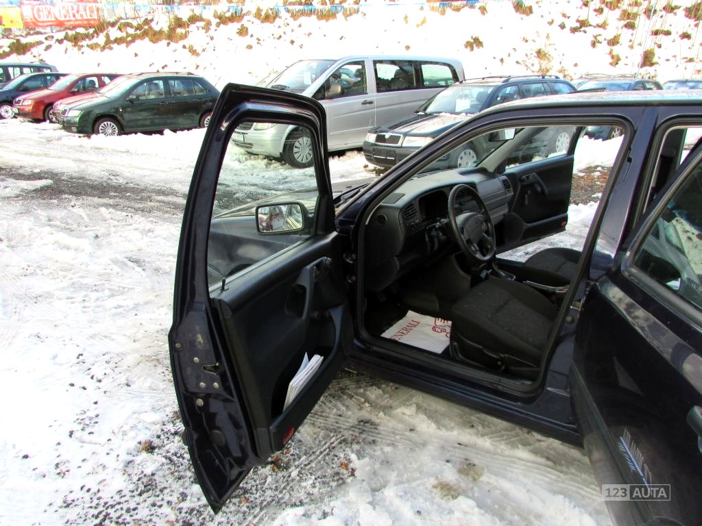 Volkswagen Vento, 1995 - pohled č. 14