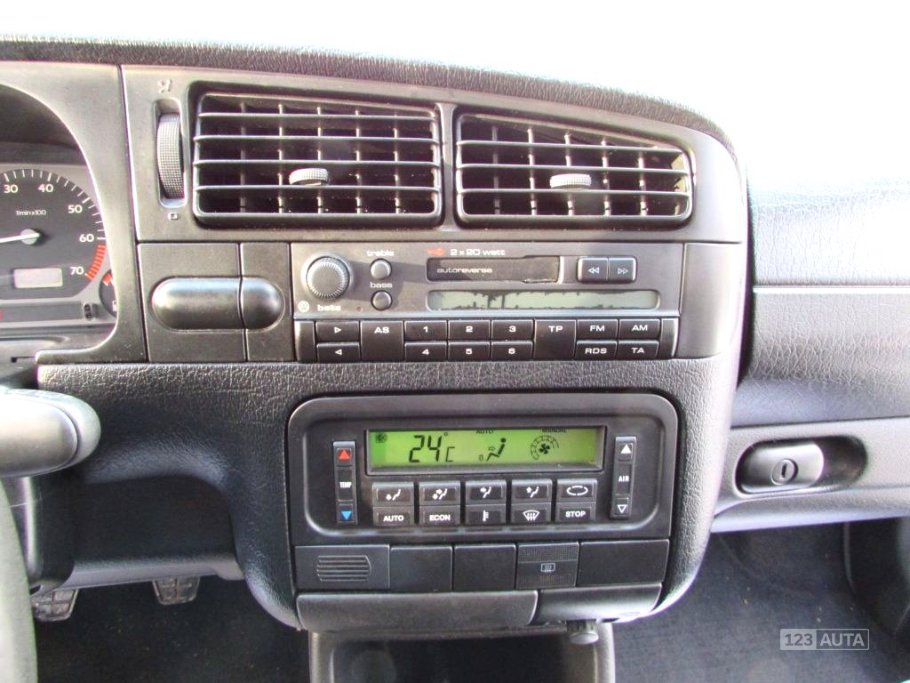 Volkswagen Vento, 1995 - pohled č. 27