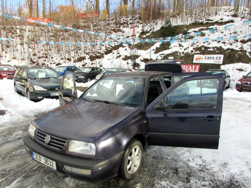 Volkswagen Vento, 1995 - pohled č. 30