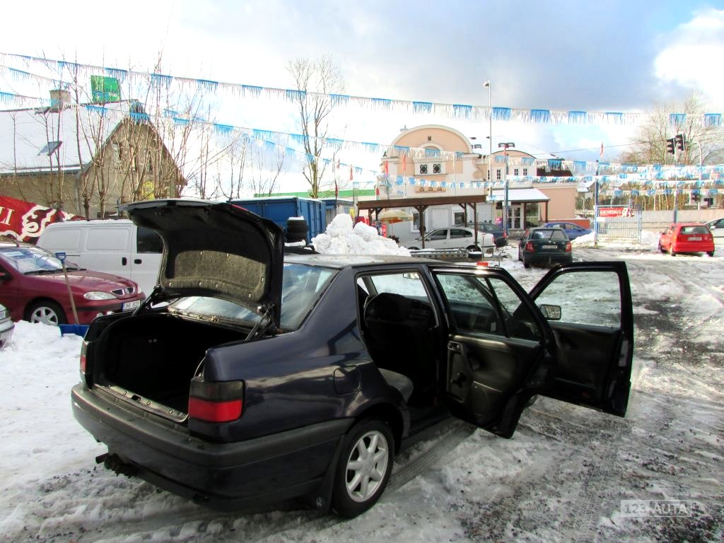 Volkswagen Vento, 1995 - pohled č. 36