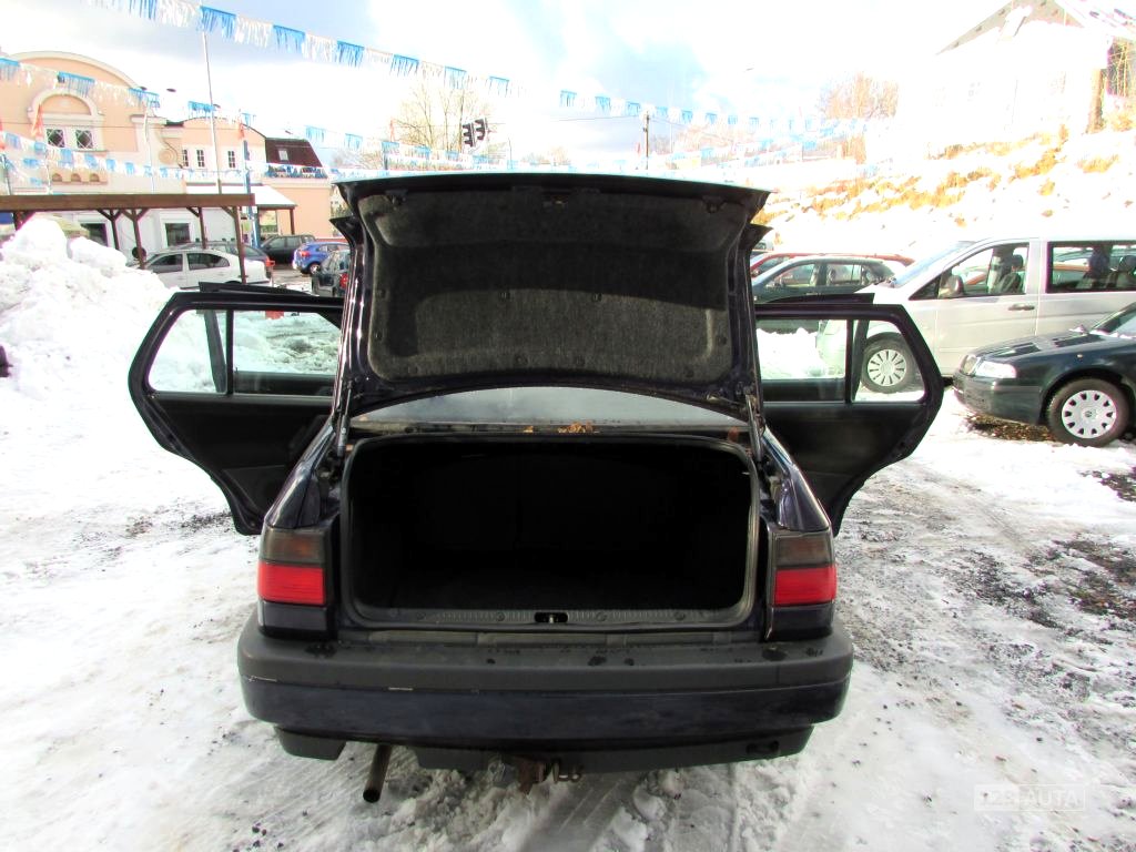 Volkswagen Vento, 1995 - pohled č. 38