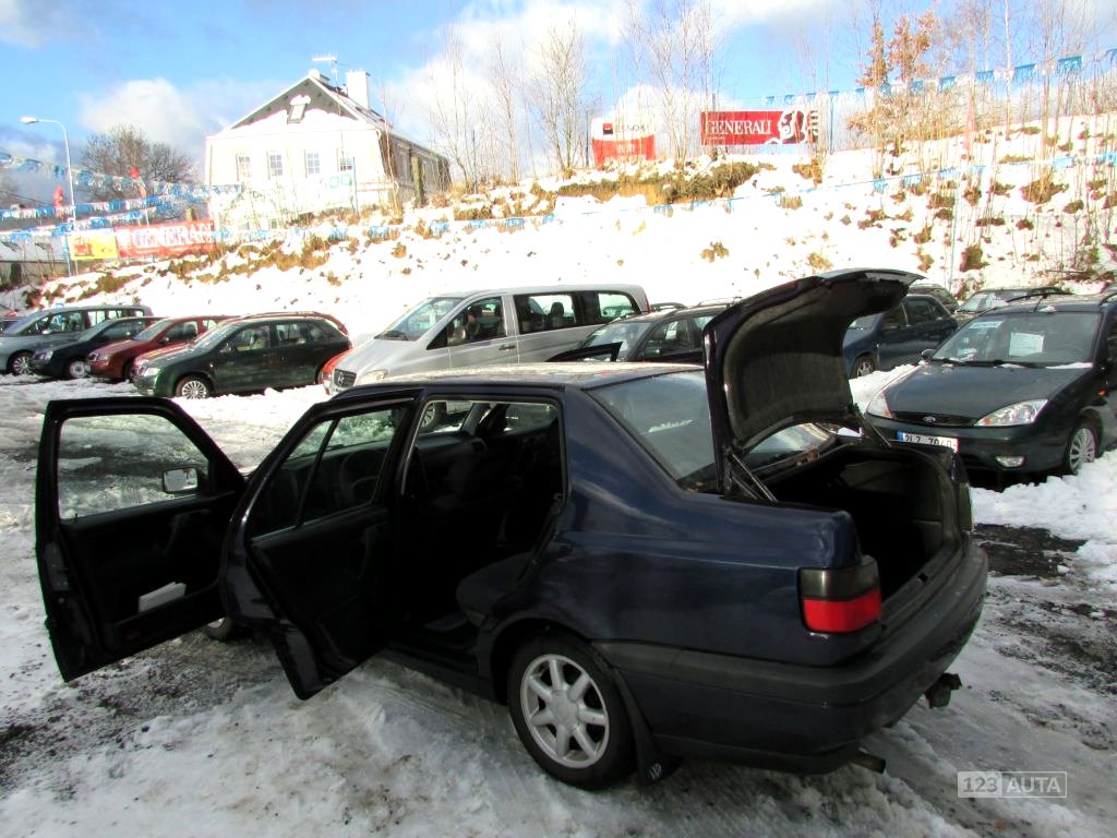 Volkswagen Vento, 1995 - pohled č. 39