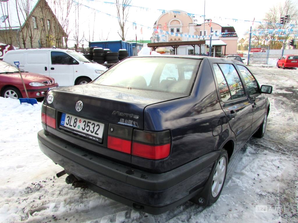 Volkswagen Vento, 1995 - pohled č. 8