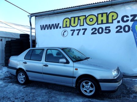 Volkswagen Vento, 1992 - pohled č. 4