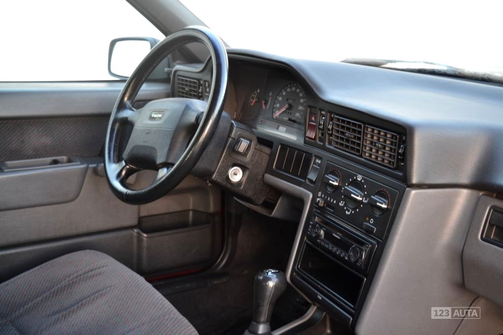 Volvo 850, 1993 - pohled č. 14