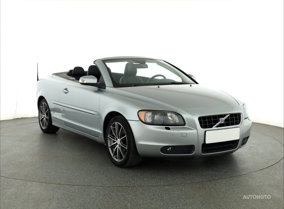 Volvo C70, 2008 - celkový pohled