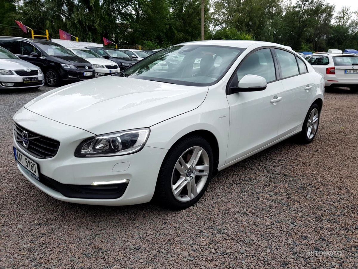 Volvo S60, 2015 - celkový pohled