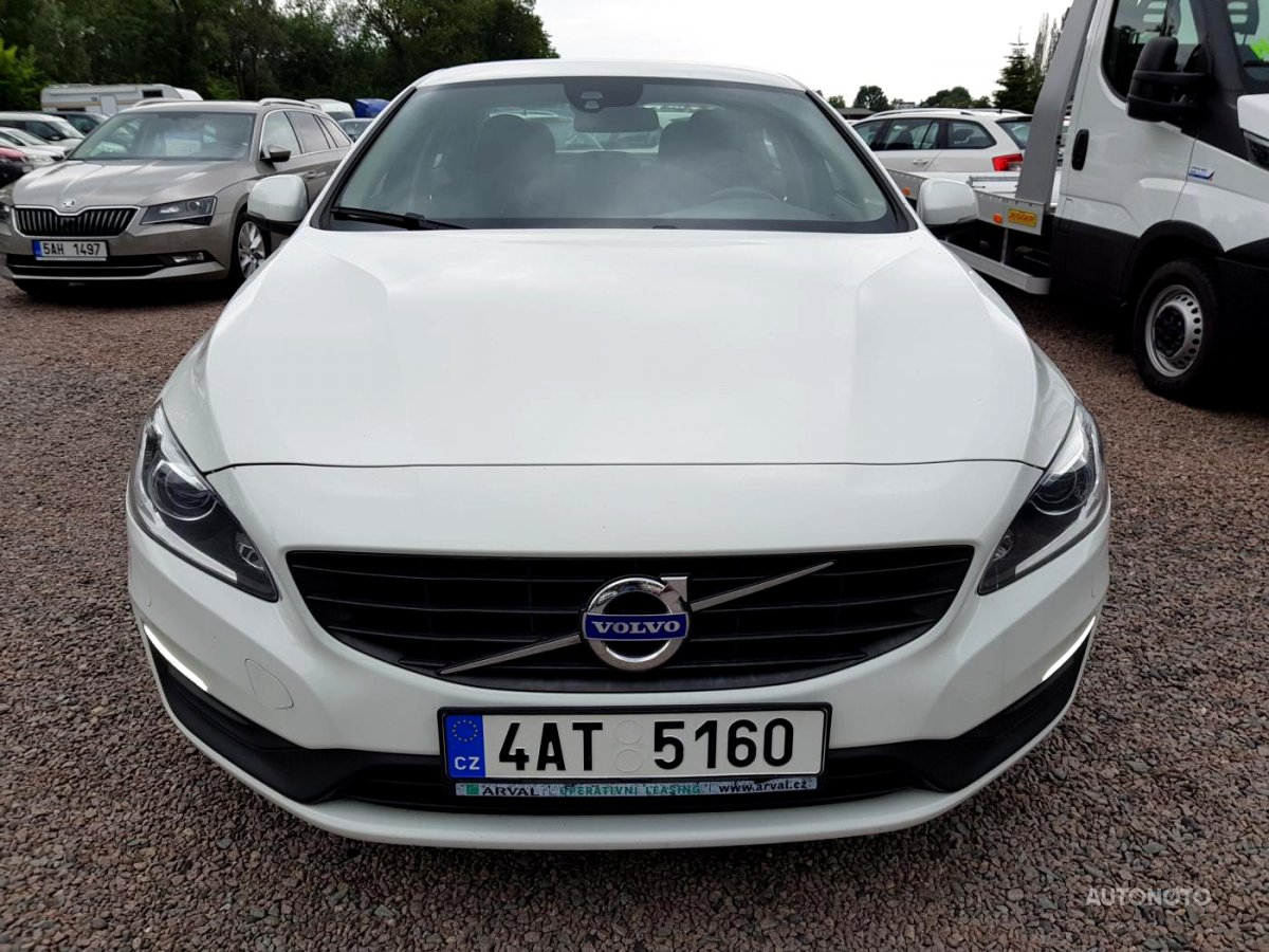 Volvo S60, 2015 - pohled č. 2