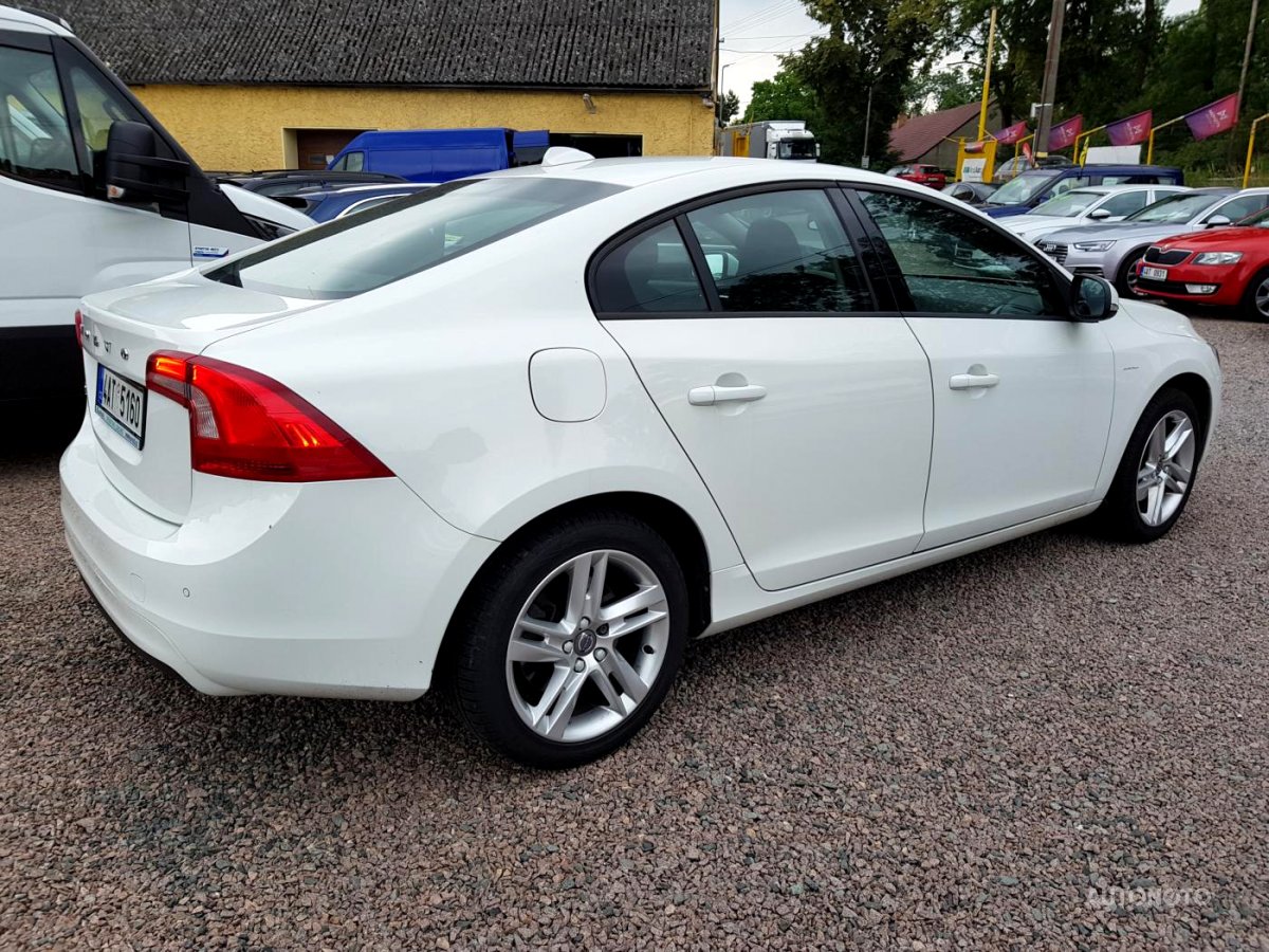 Volvo S60, 2015 - pohled č. 4