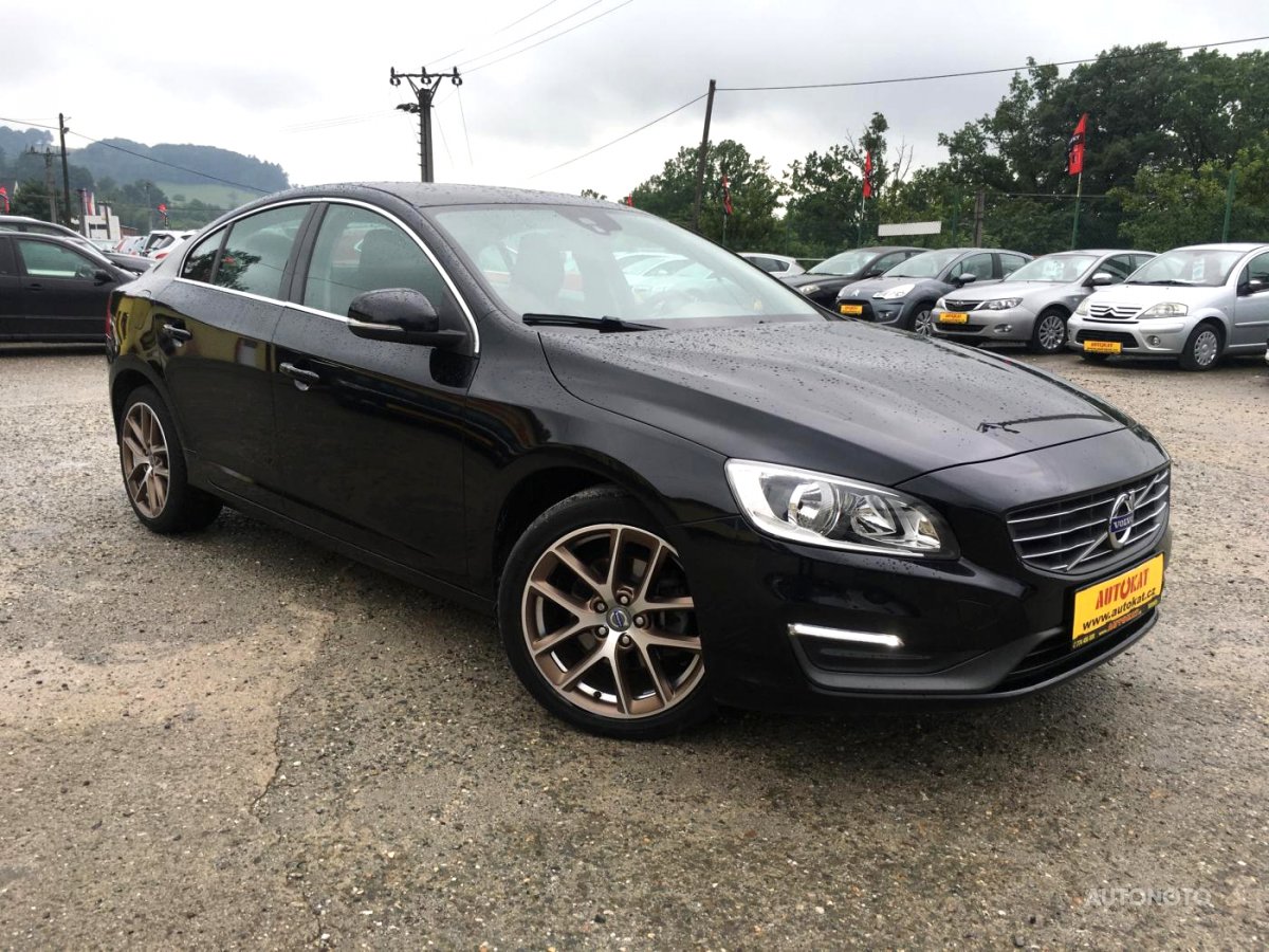 Volvo S60, 2015 - celkový pohled