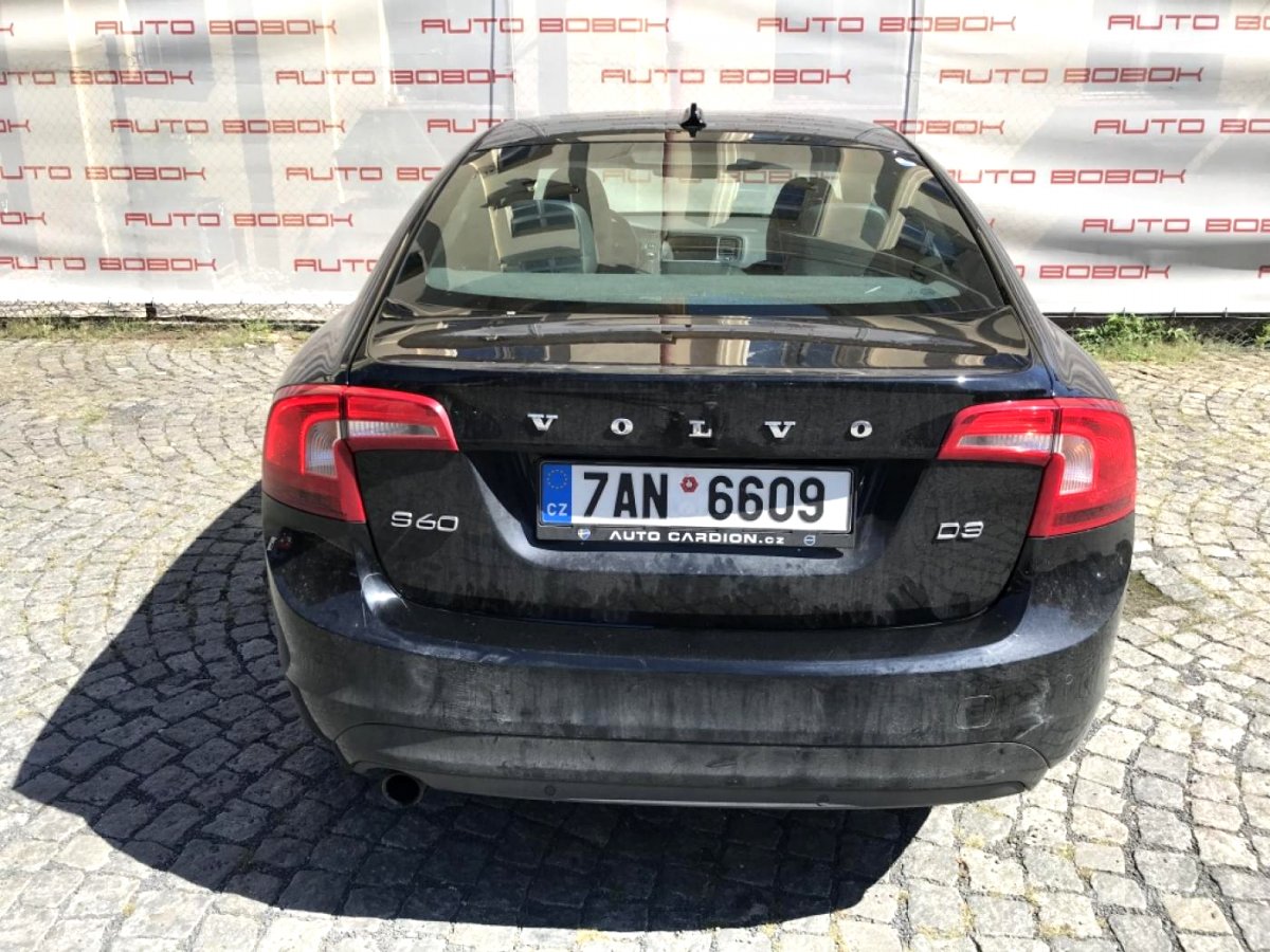 Volvo S60, 2016 - pohled č. 3