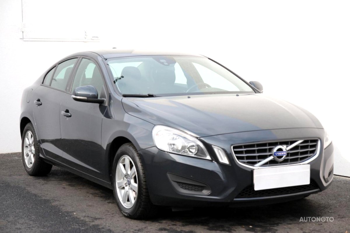 Volvo S60, 2011 - celkový pohled