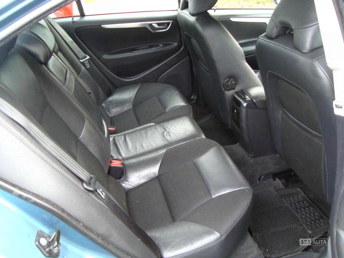 Volvo S60, 2009 - pohled č. 13