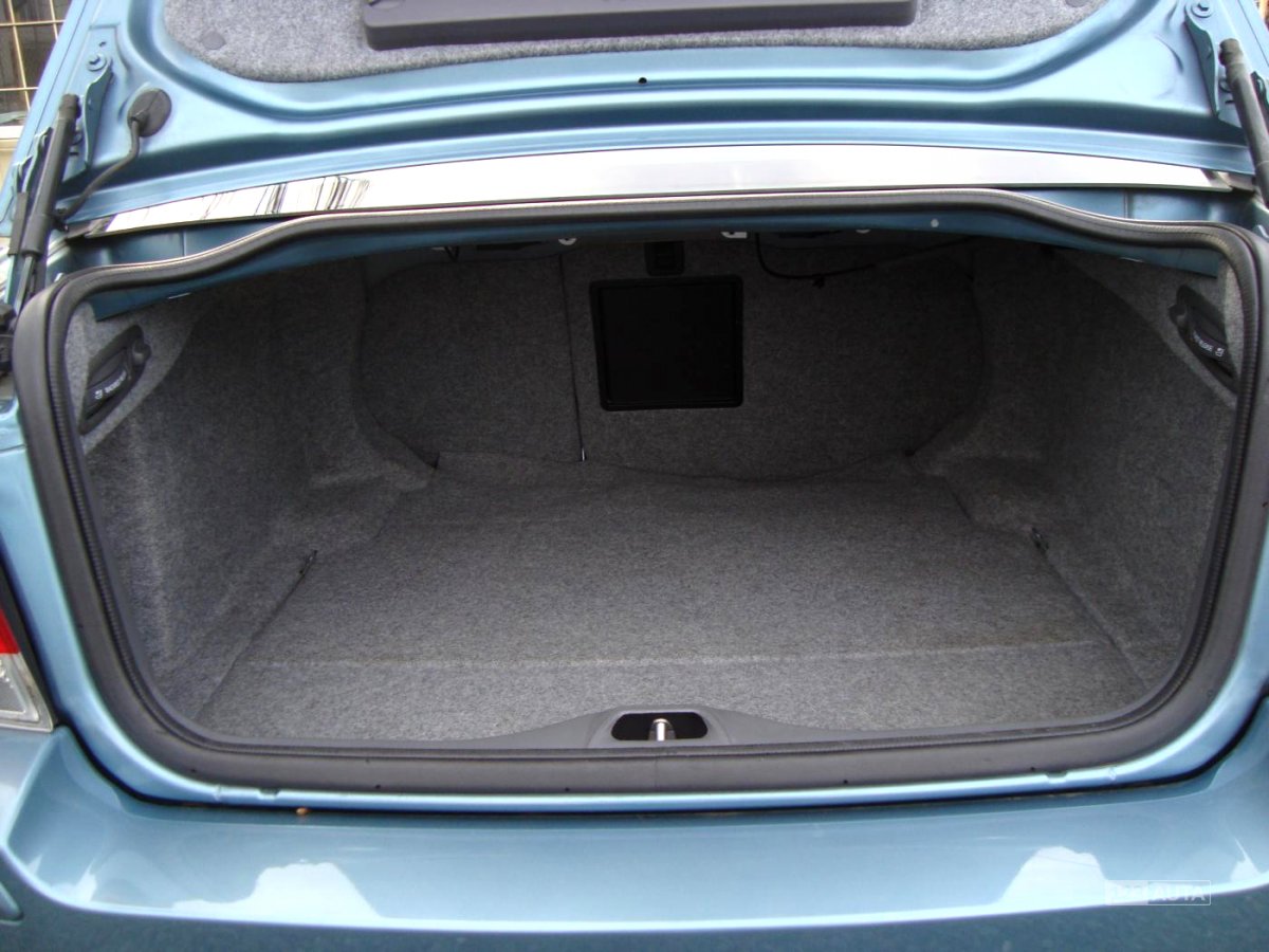 Volvo S60, 2009 - pohled č. 14