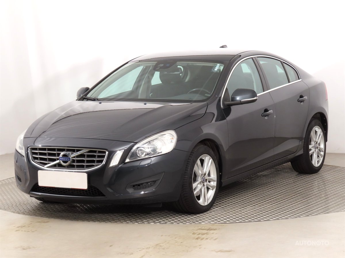 Volvo S60, 2013 - pohled č. 3