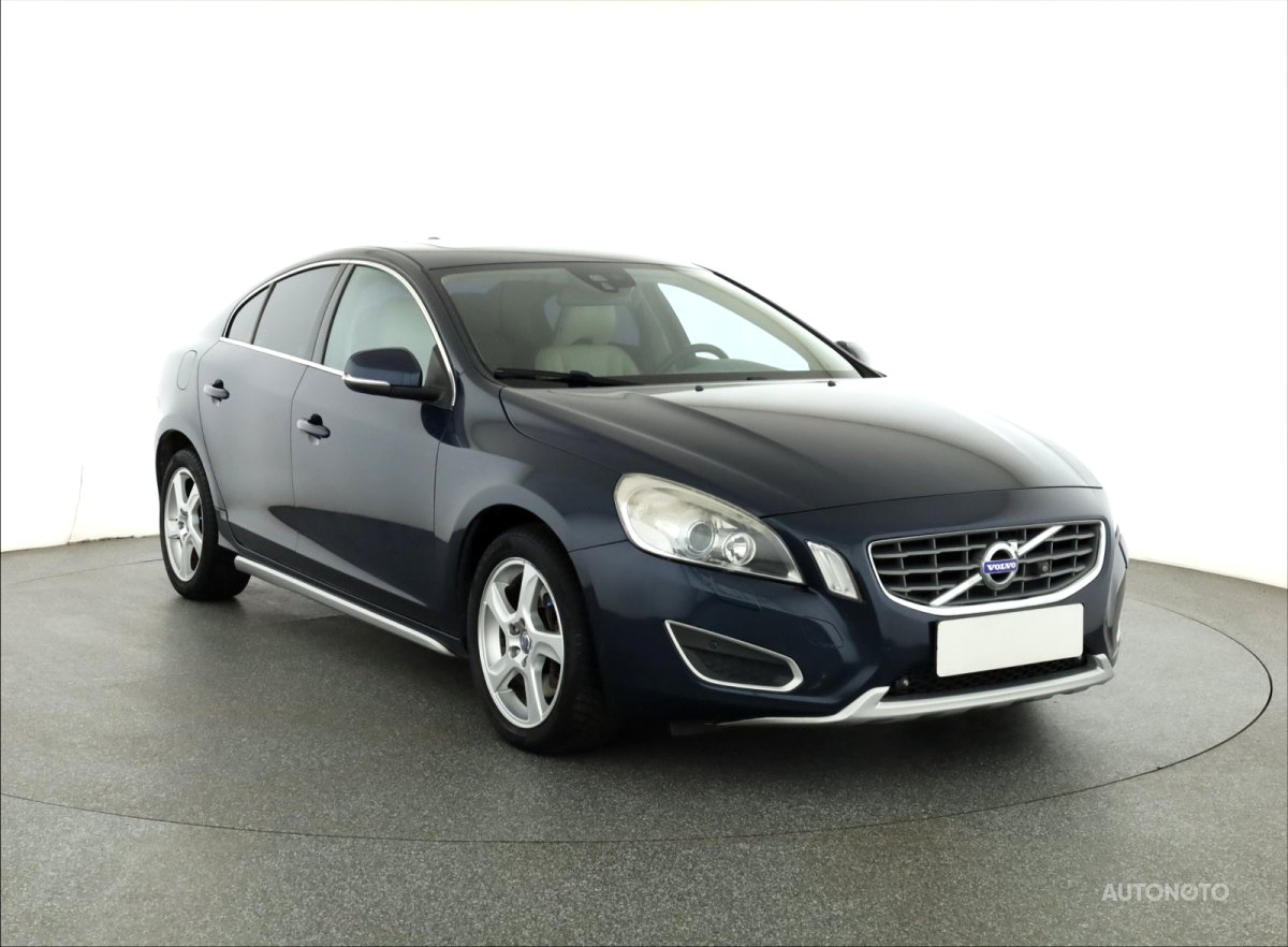 Volvo S60, 2010 - celkový pohled